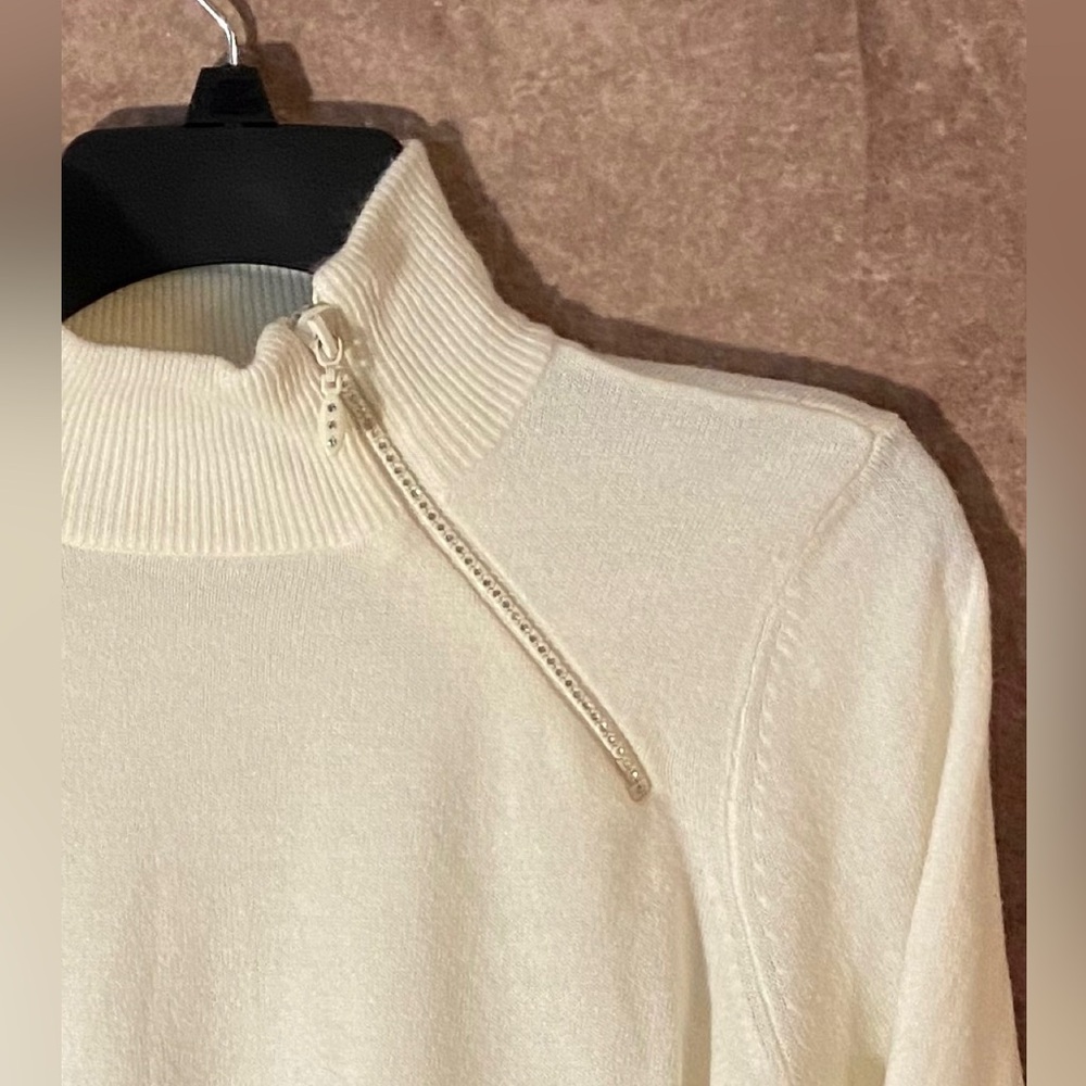 Designers Originals Luxelon beige zipper accent pullover sweater-size medium-EUC - Picture 3 of 4